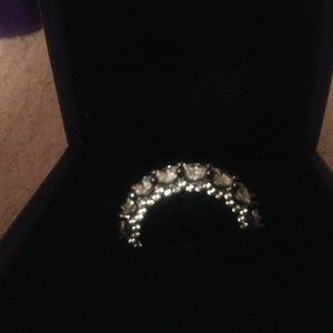 Sparkling ring